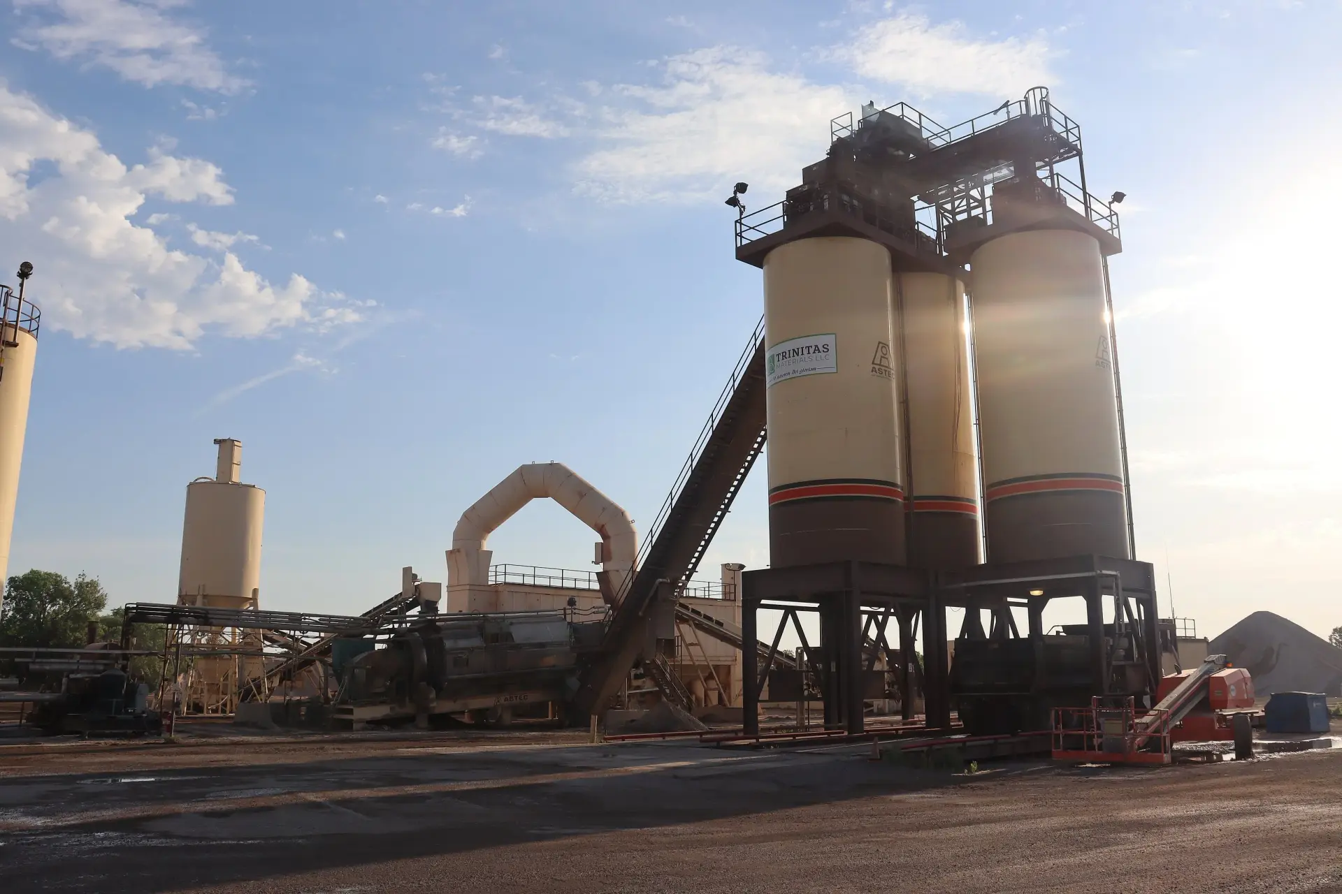 Trinitas Materials hot-mix storage silos