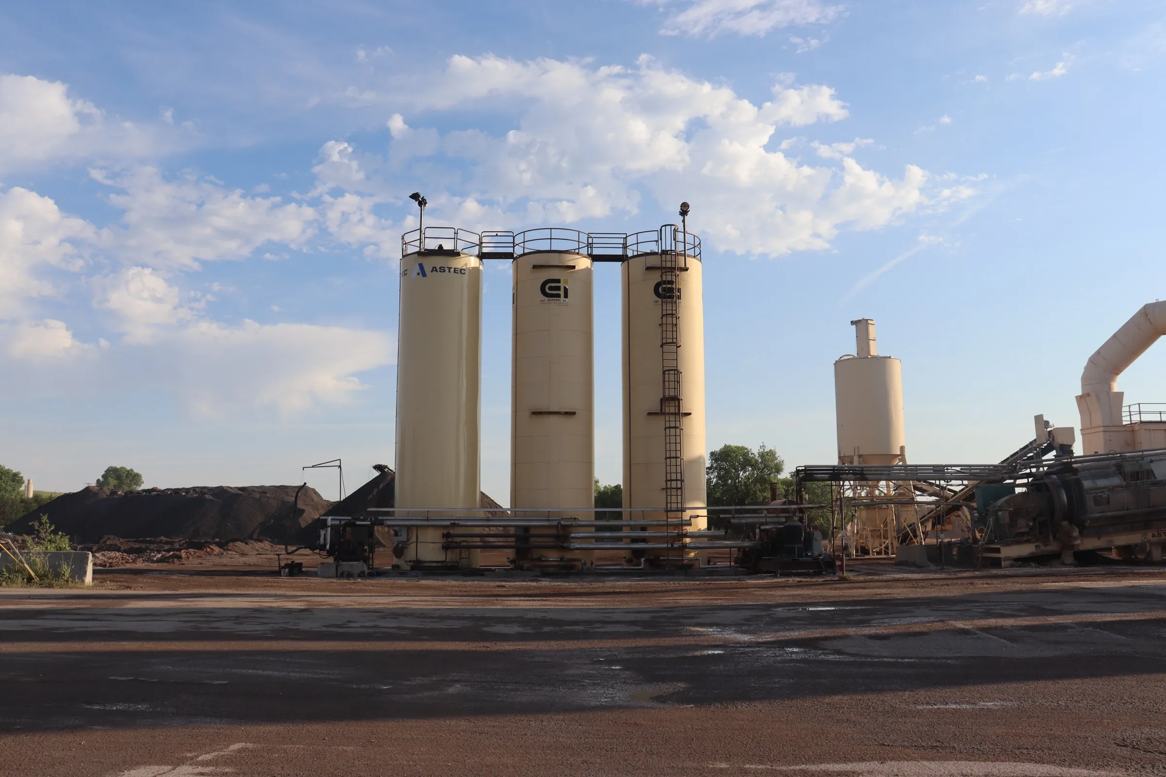 Trinitas Materials hot-mix asphalt plant silos